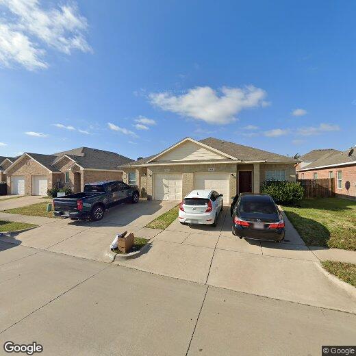 909 Walnut St, Burleson, TX 76028 Townhome Rentals in Burleson TX