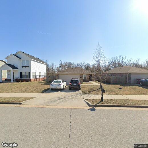 Primary Photo - 7733 Bridgegate Ave
