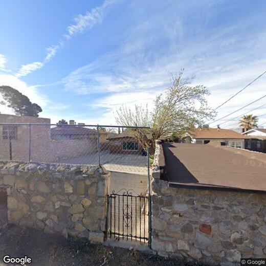 Primary Photo - Tastefully remodeled duplex unit in Centra...