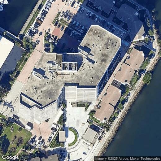 Primary Photo - 100 Lakeshore Dr