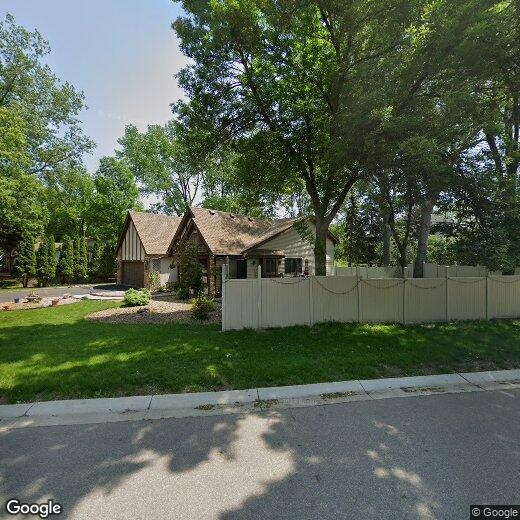 Foto principal - 9728 Oak Shore Dr