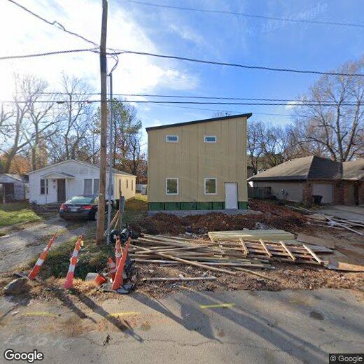 Primary Photo - 1341 W Hendrix St