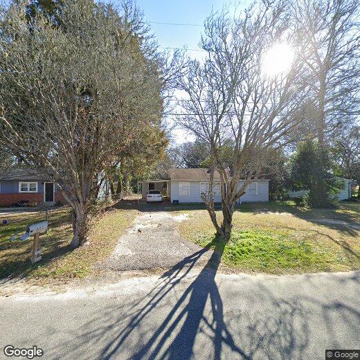202202 Ruzelle St