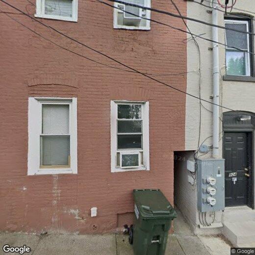 Primary Photo - 924 E Morton St