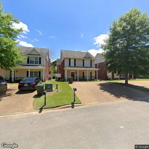 Primary Photo - 114 Twin Gates Dr