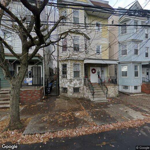 Foto principal - 134 Ridge St