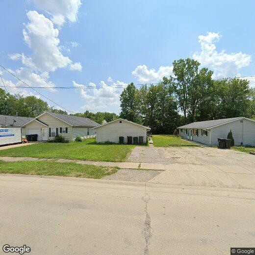 215 Brace Ave Unit A, Elyria, OH 44035 Apartment for Rent in Elyria, OH