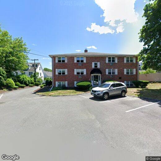 38 Highland St Unit 16, Lowell, MA 01852 Room for Rent in Lowell, MA