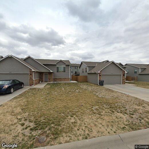 Foto principal - 8736 E Harry Ct