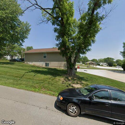 121/123 S Hester Duplex Apartment for Rent in Maryville, MO