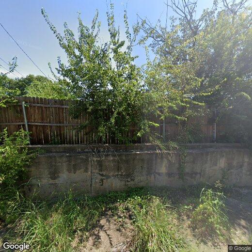 Primary Photo - 2411 Glacier St