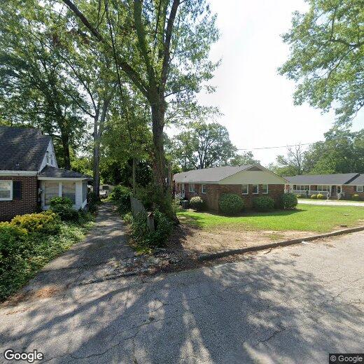 105 S Jones St, Clinton, SC 29325 Townhouse for Rent in Clinton, SC