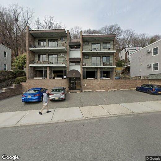 Primary Photo - 148 Undercliff Ave