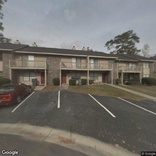 2 br, 1.5 bath House 2446 Woodstock Avenue House Rental in North