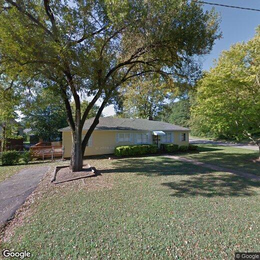 Foto principal - 402 Belcher Dr