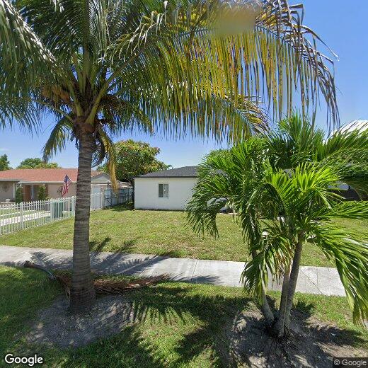 Primary Photo - 7170 SW 5th St