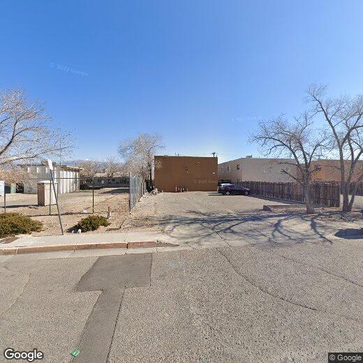 Foto principal - 320 Grove St NE