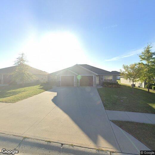 8051 SW 4th St, Blue Springs, MO 64014 Townhouse for Rent in Blue