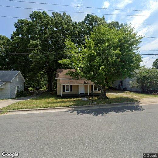 Primary Photo - 709 S Main St