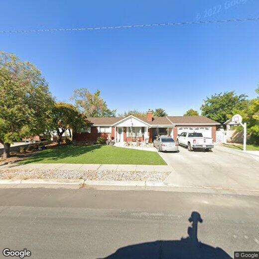 Primary Photo - 202 E Vantana Ct