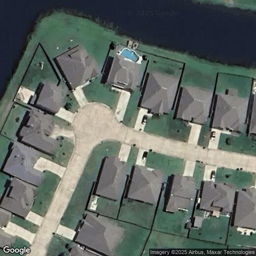 Primary Photo - 447 Lakeshore Village E