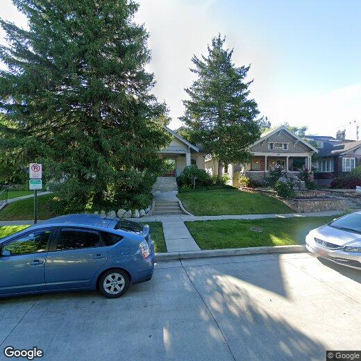 Primary Photo - 423 Douglas St