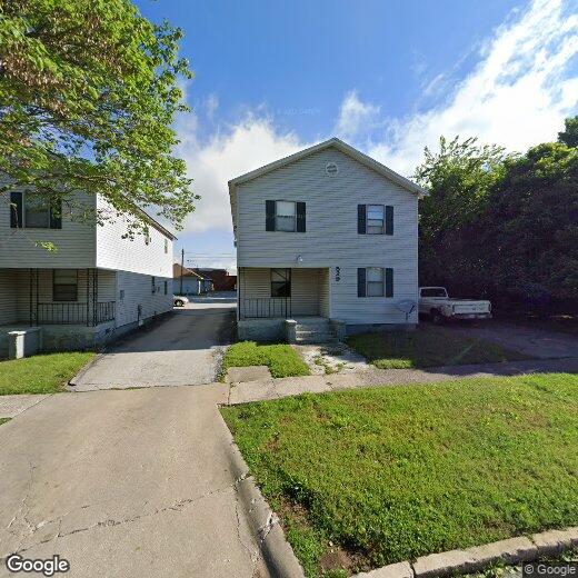 Primary Photo - 529 E Pacific St