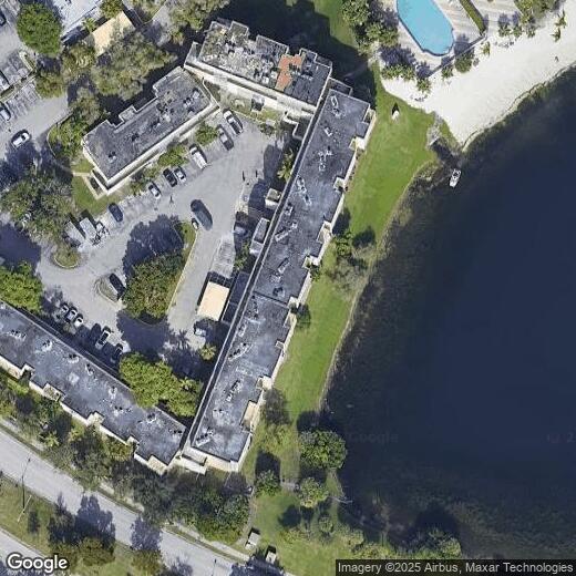 Primary Photo - 9351 Fontainebleau Blvd