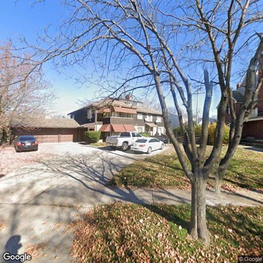 Primary Photo - 18028 Van Aken Blvd