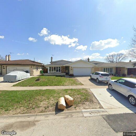 Primary Photo - 2913 Kensington Ave