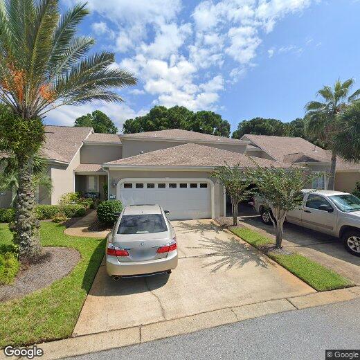 Primary Photo - 126 S Shore Dr
