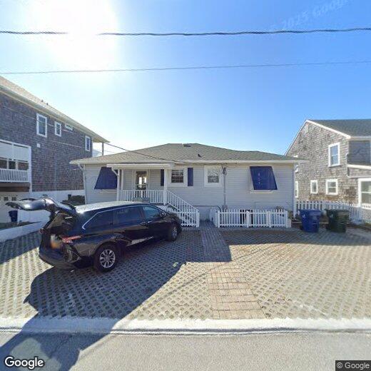 104 W Glenn St, Atlantic Beach, NC 28512 House Rental in Atlantic