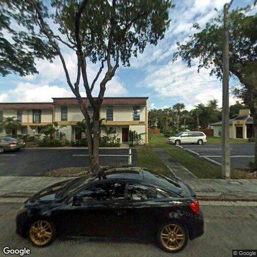 Foto principal - 3321 Farragut St