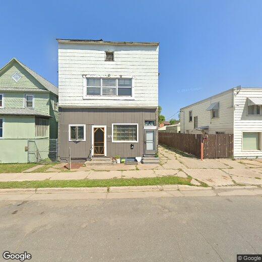 Foto principal - 119 1st St N