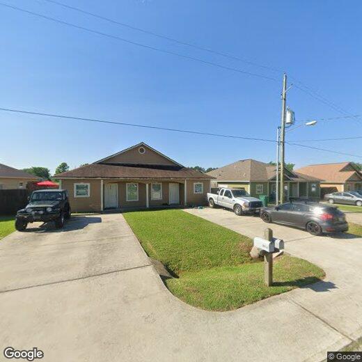 151 B South Bend Ct., Willis, TX 77378 Townhome Rentals in Willis