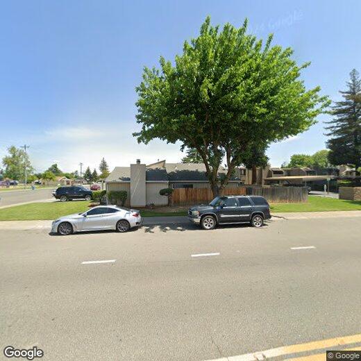 Primary Photo - 502-530 Rideout Way