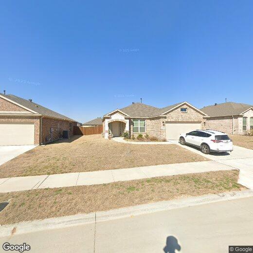 Primary Photo - 2828 Desert Lily Ln