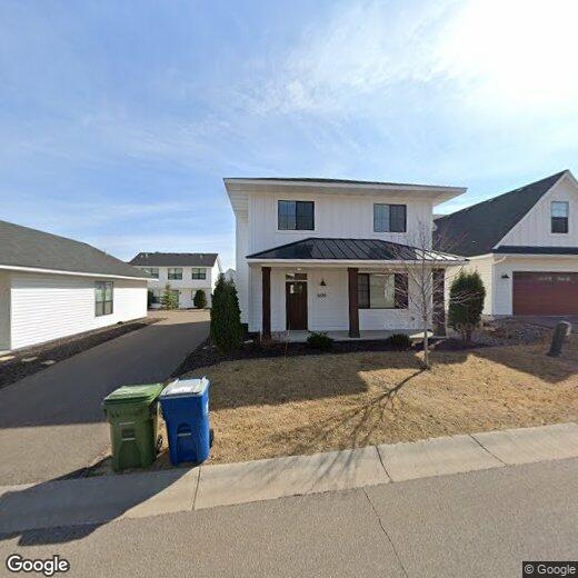 Foto principal - 8689 Deerwood Ln N