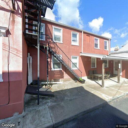 433 Ferry St Unit 3, Easton, PA 18042 Room for Rent in Easton, PA
