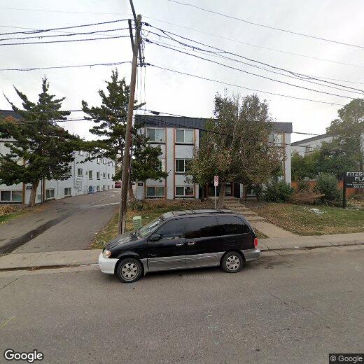 Foto principal - 1420 N Moline St