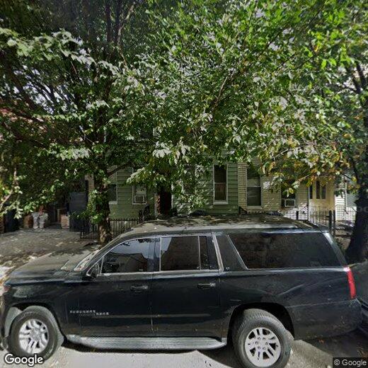 Primary Photo - 223 24th St