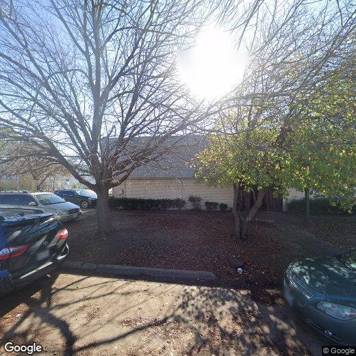 2415 Charlotte St, Denton, TX 76201 Room for Rent in Denton, TX