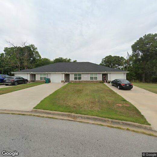 Primary Photo - 640 Hidden Springs Dr