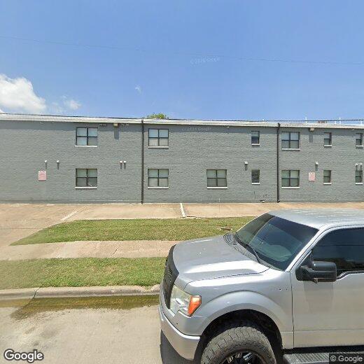 Foto principal - 2106 Bennett Ave