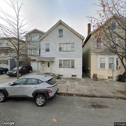 Primary Photo - 21 Reynolds Ave