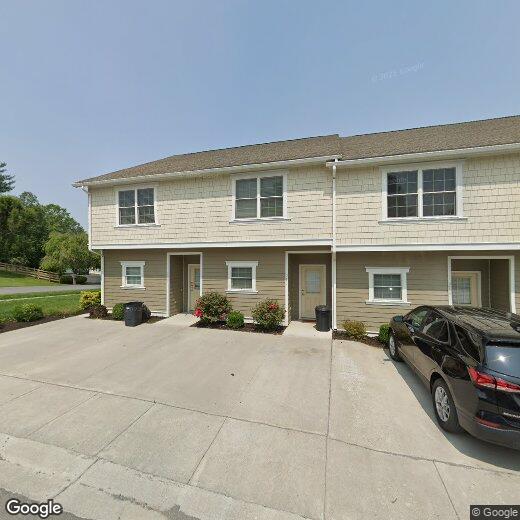 216 Blackbird Village Cir, Lewisburg, WV 24901 Townhome Rentals in