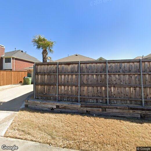 Primary Photo - 4027 Red Maple Dr