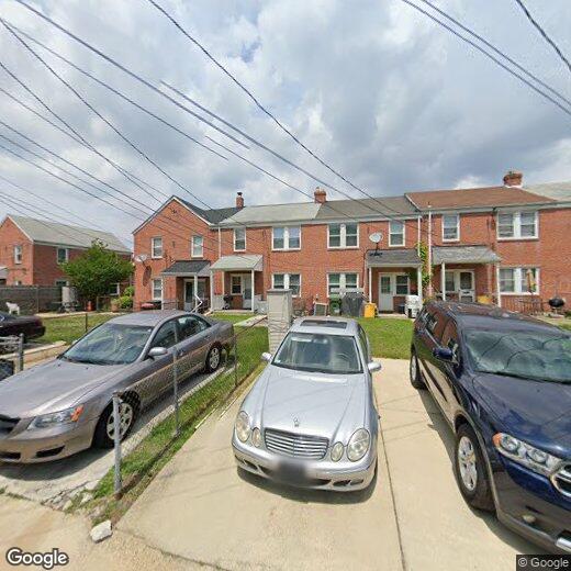 Primary Photo - 820 N Chapel Gate Ln