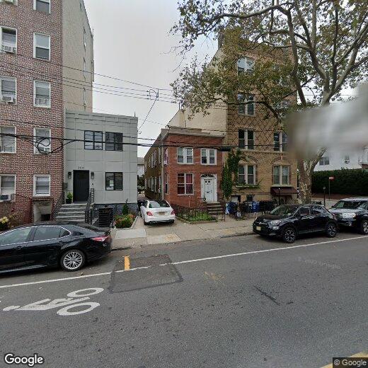 Foto principal - 206 Marine Ave
