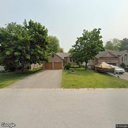 121 Fernbrook Dr, Wasaga Beach, ON L9Z 1G6 House for Rent in Wasaga